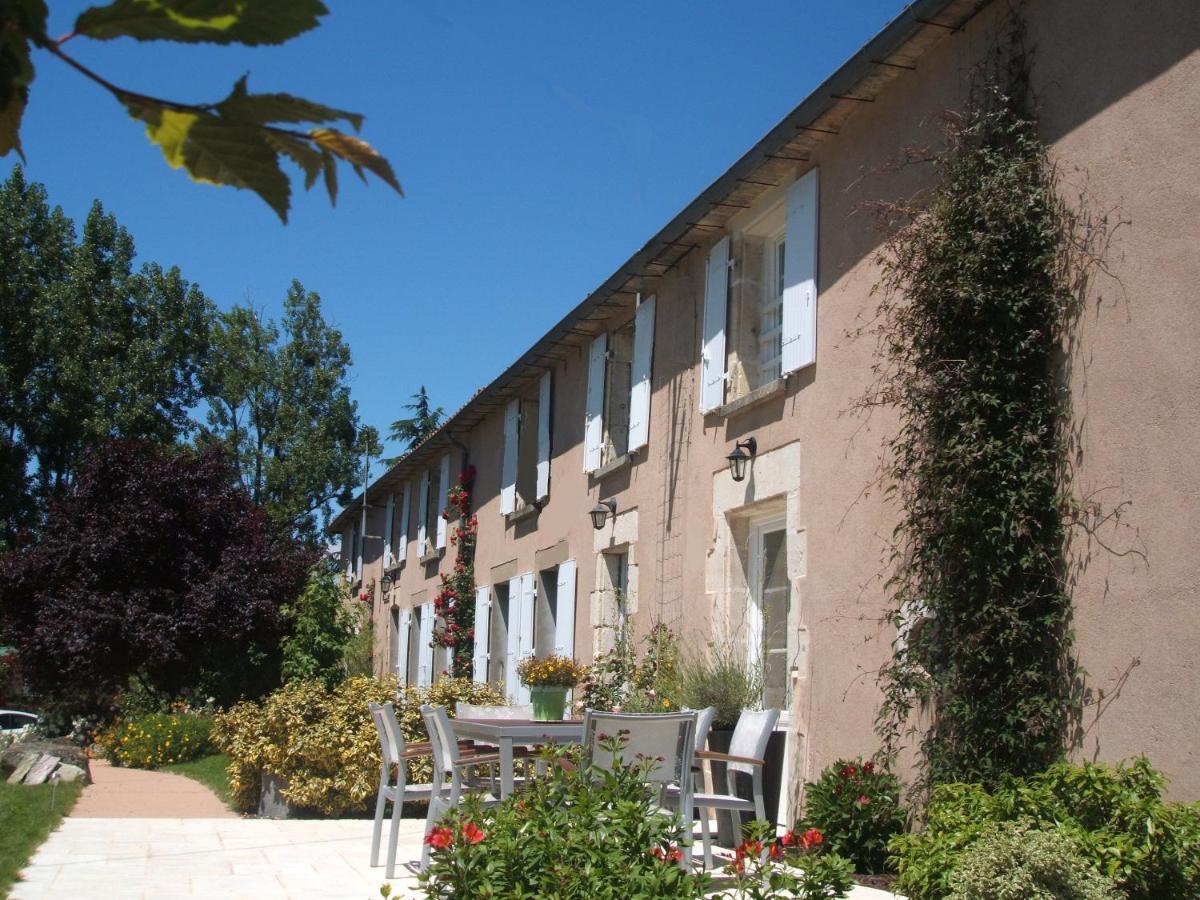 Chambres d'hôtes La Charrière Cheffois Extérieur photo