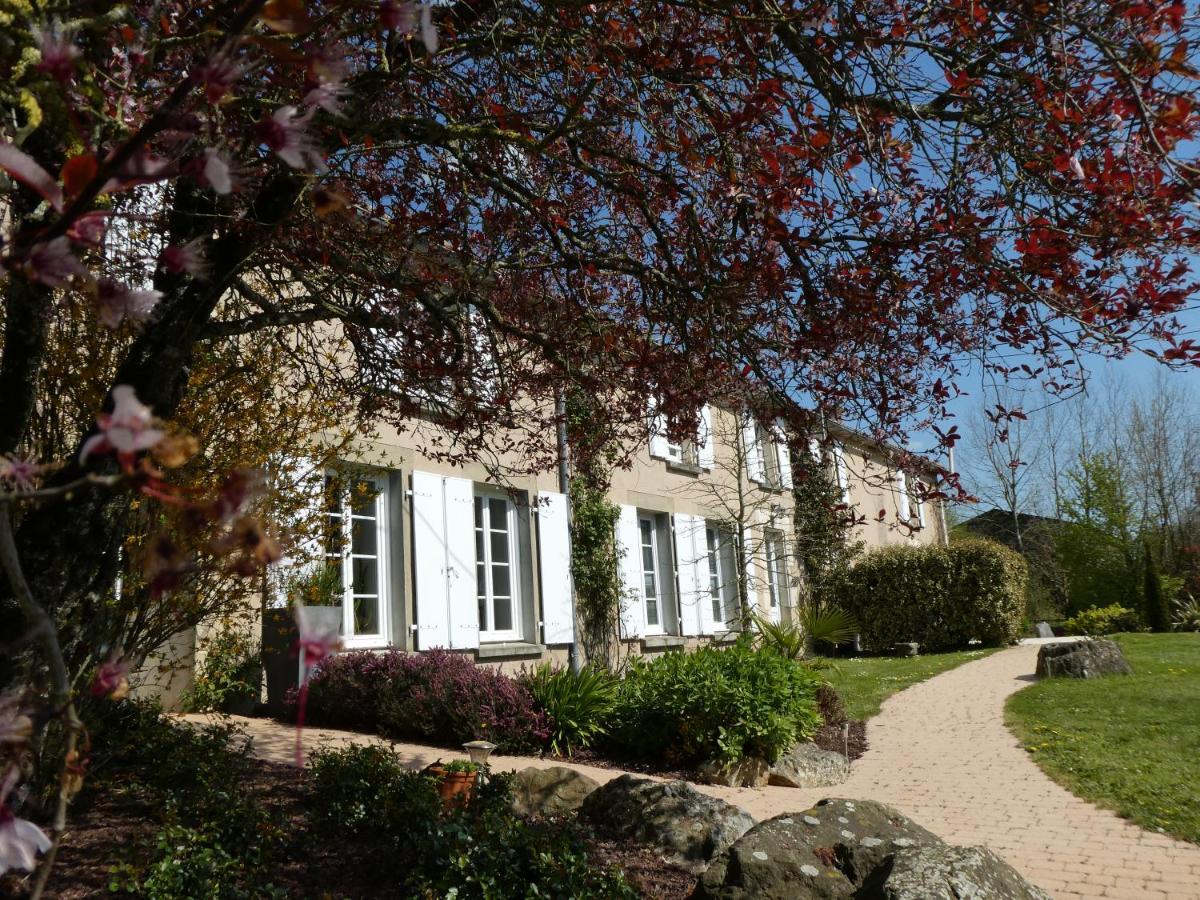 Chambres d'hôtes La Charrière Cheffois Extérieur photo