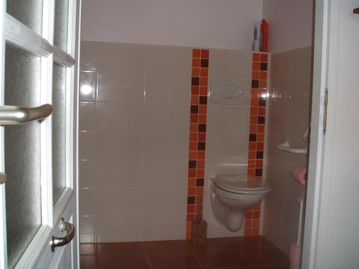 Chambres d'hôtes La Charrière Cheffois Extérieur photo