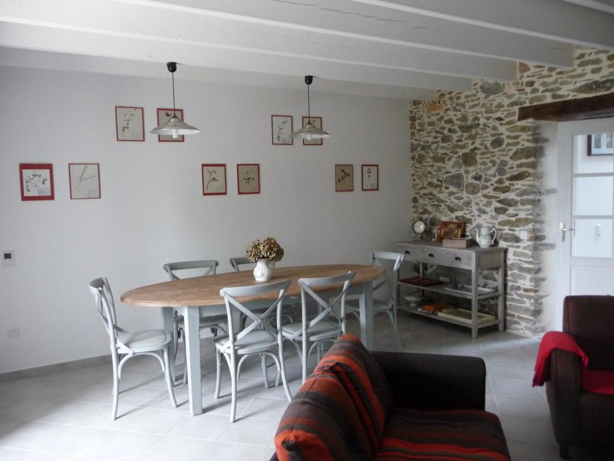 Chambres d'hôtes La Charrière Cheffois Extérieur photo