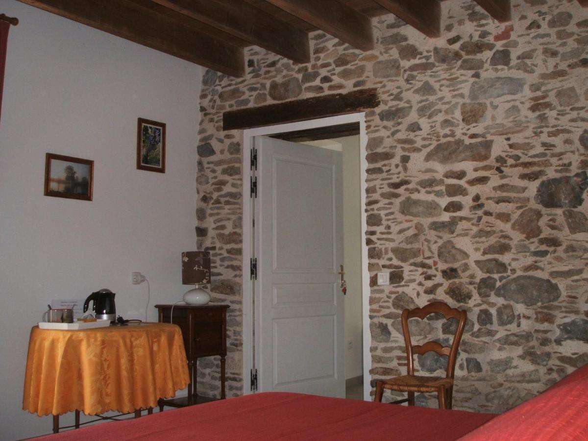Chambres d'hôtes La Charrière Cheffois Extérieur photo