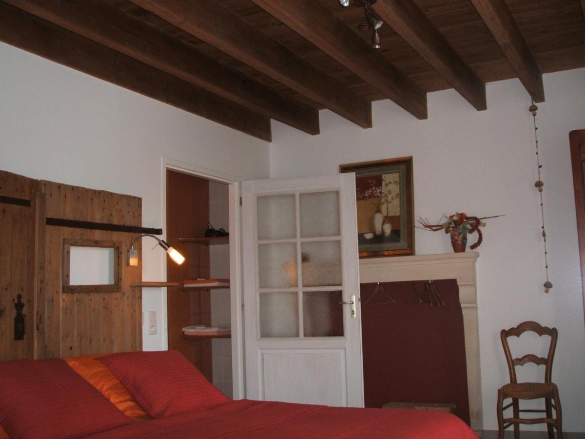 Chambres d'hôtes La Charrière Cheffois Extérieur photo