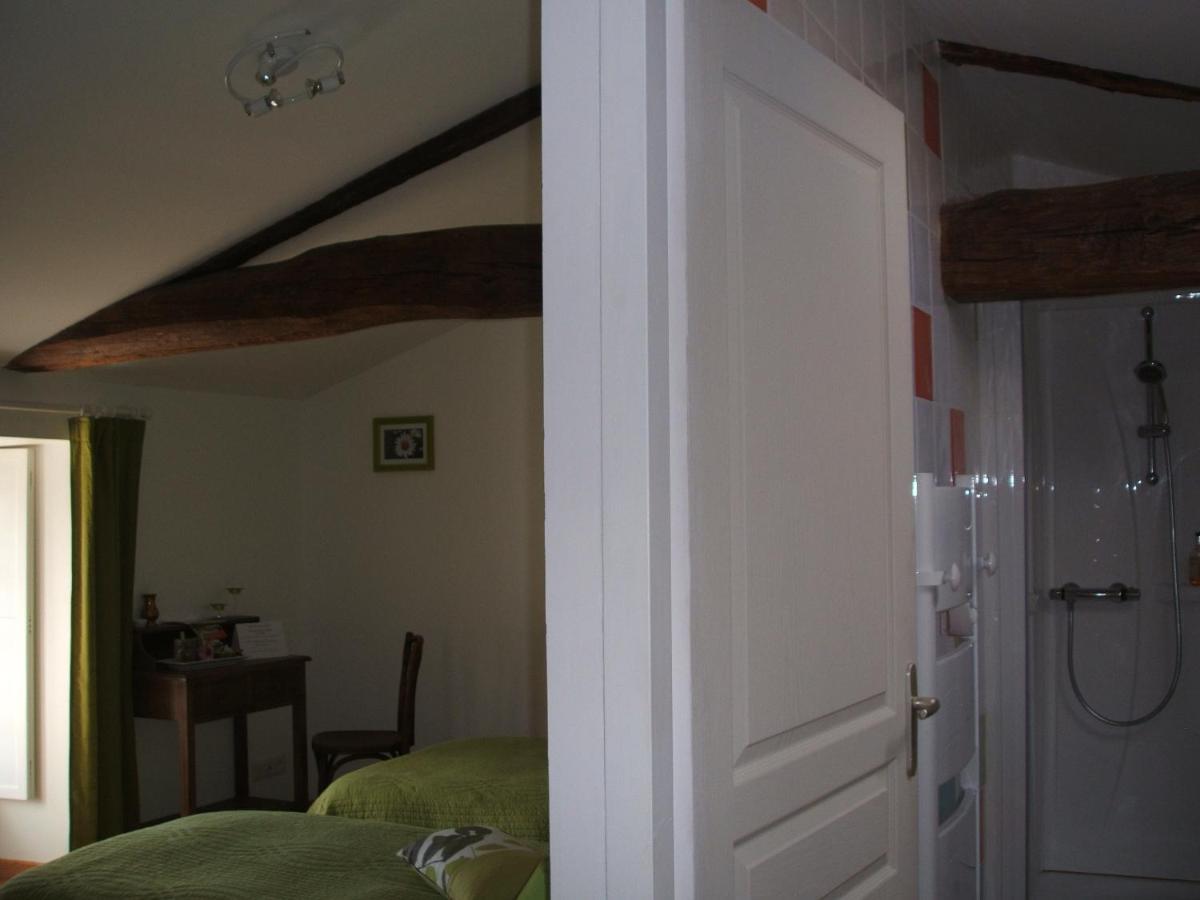 Chambres d'hôtes La Charrière Cheffois Extérieur photo